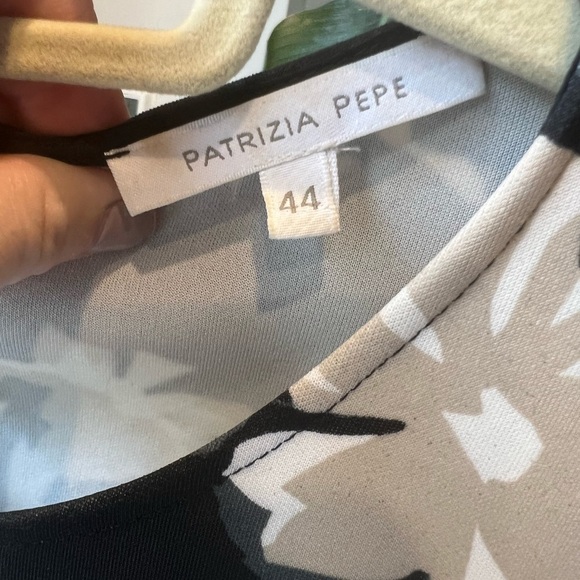 Beautiful floral Patrizia Pepe dress ! - Picture 11 of 11